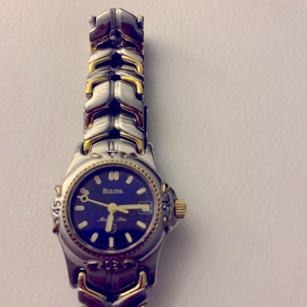 SOLD SOLD Bulova, Citizen, Skagen, Seiko, just to name a few - Picture 8 of 12